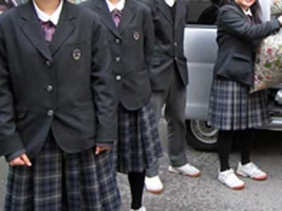 金沢錦丘中学校の制服