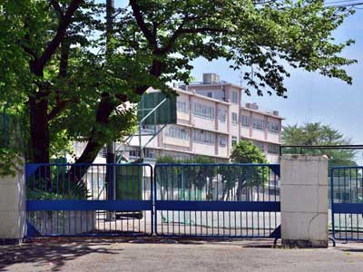 西生田中学校