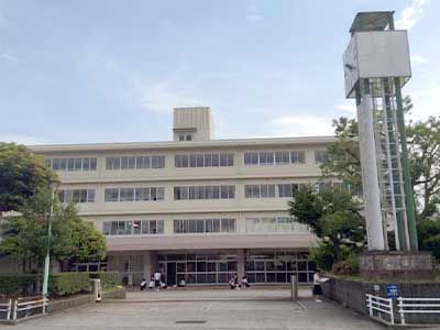 金沢市立高岡中学校